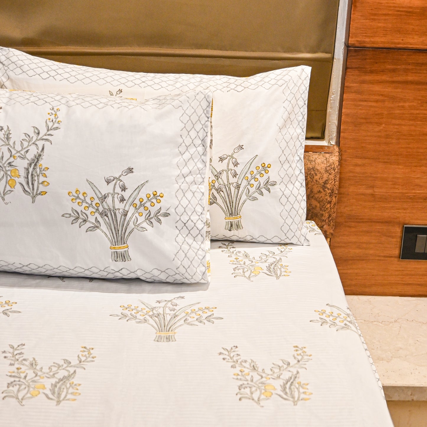 Heritage Block Print 100% Cotton Percale Bedsheet with 2 Pillowcases