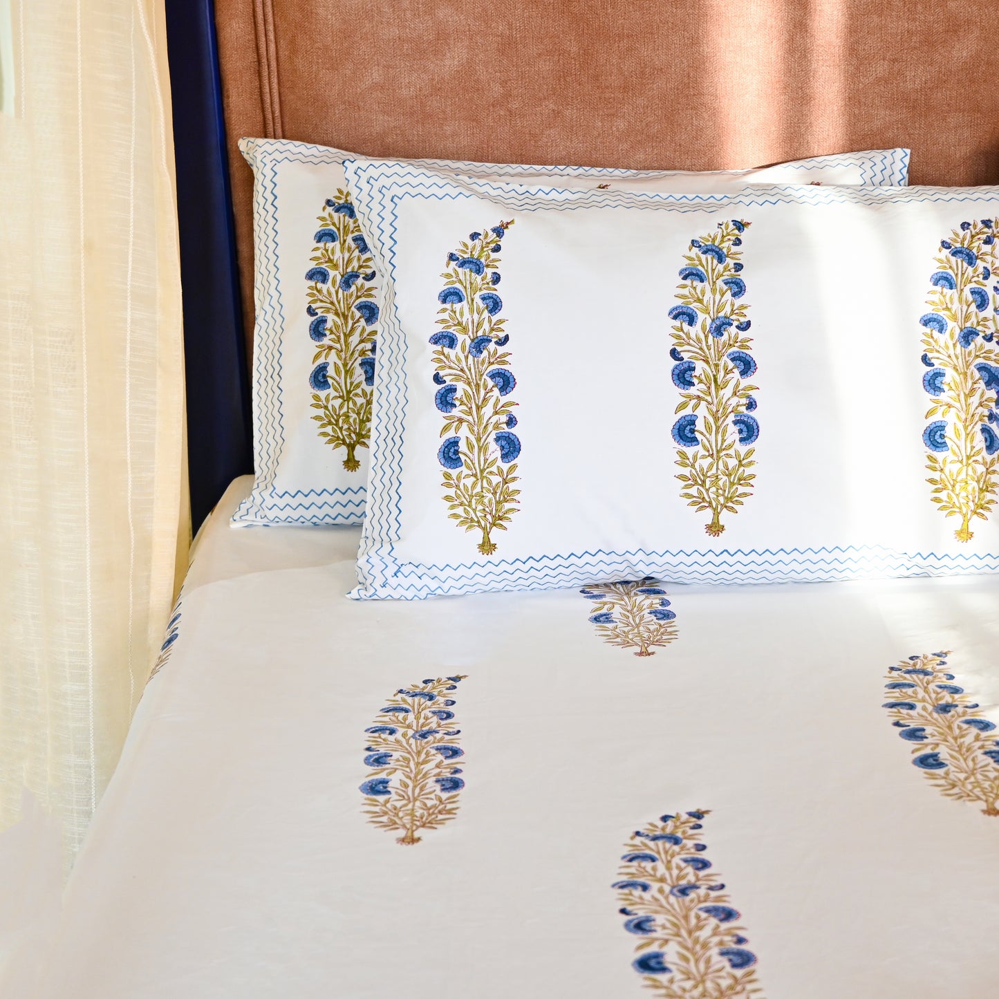 Heritage Block Print 100% Cotton Percale Bedsheet with 2 Pillowcases