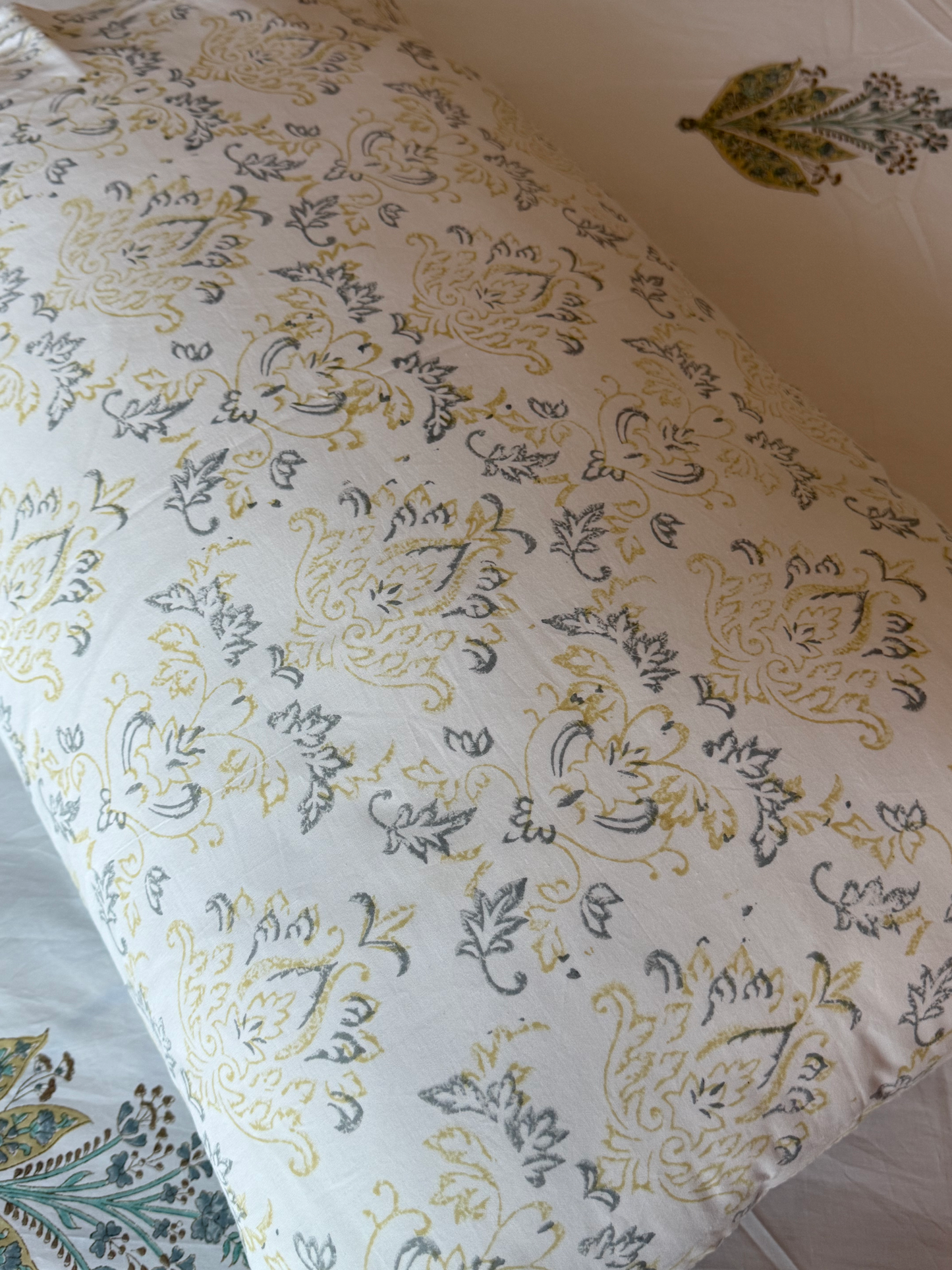 Heritage Block Print 100% Cotton Percale Bedsheet with 2 Pillowcases - SAR-0432-LBL