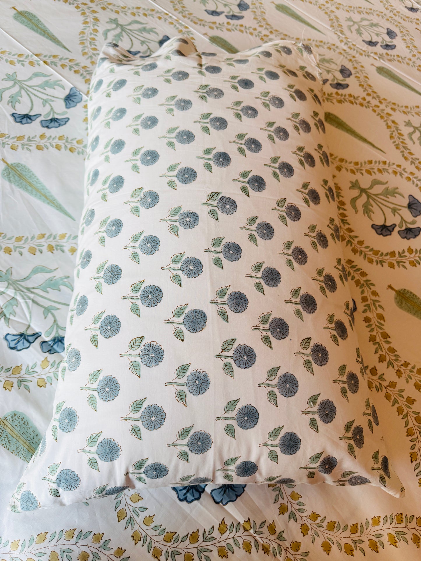 Santorini Block Print 100% Cotton Percale Bedsheet with 2 Pillowcases