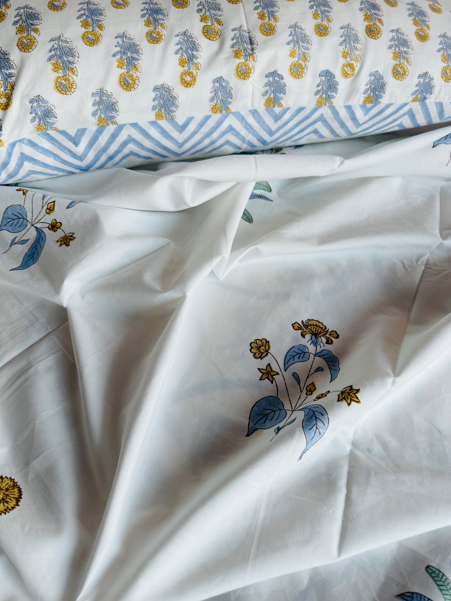 Santorini Block Print 100% Cotton Percale Bedsheet with 2 Pillowcases