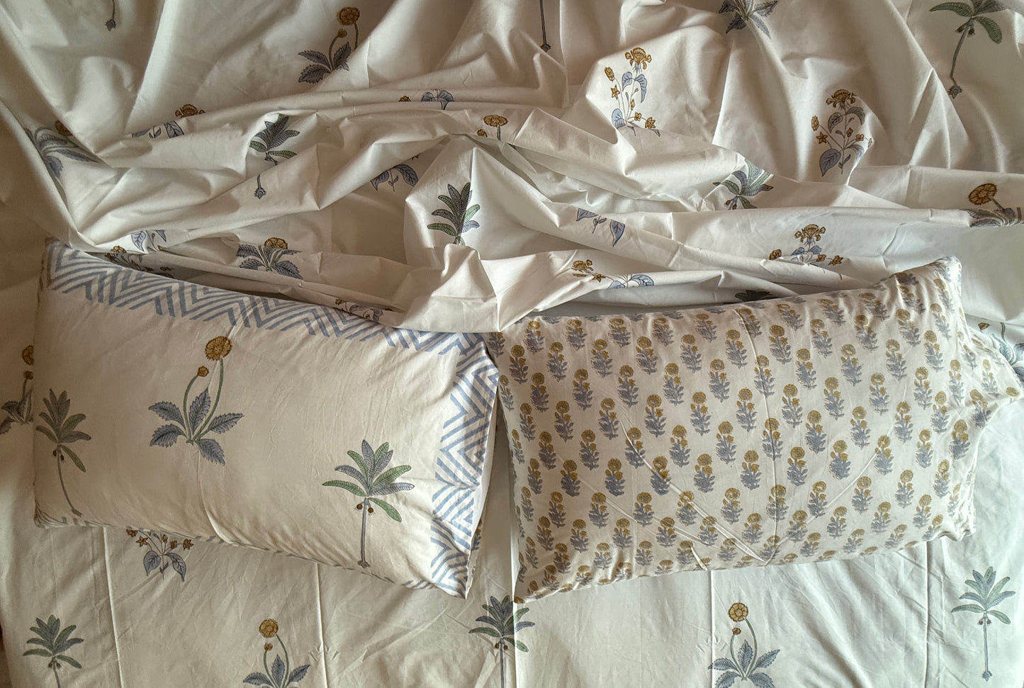 Santorini Block Print 100% Cotton Percale Bedsheet with 2 Pillowcases