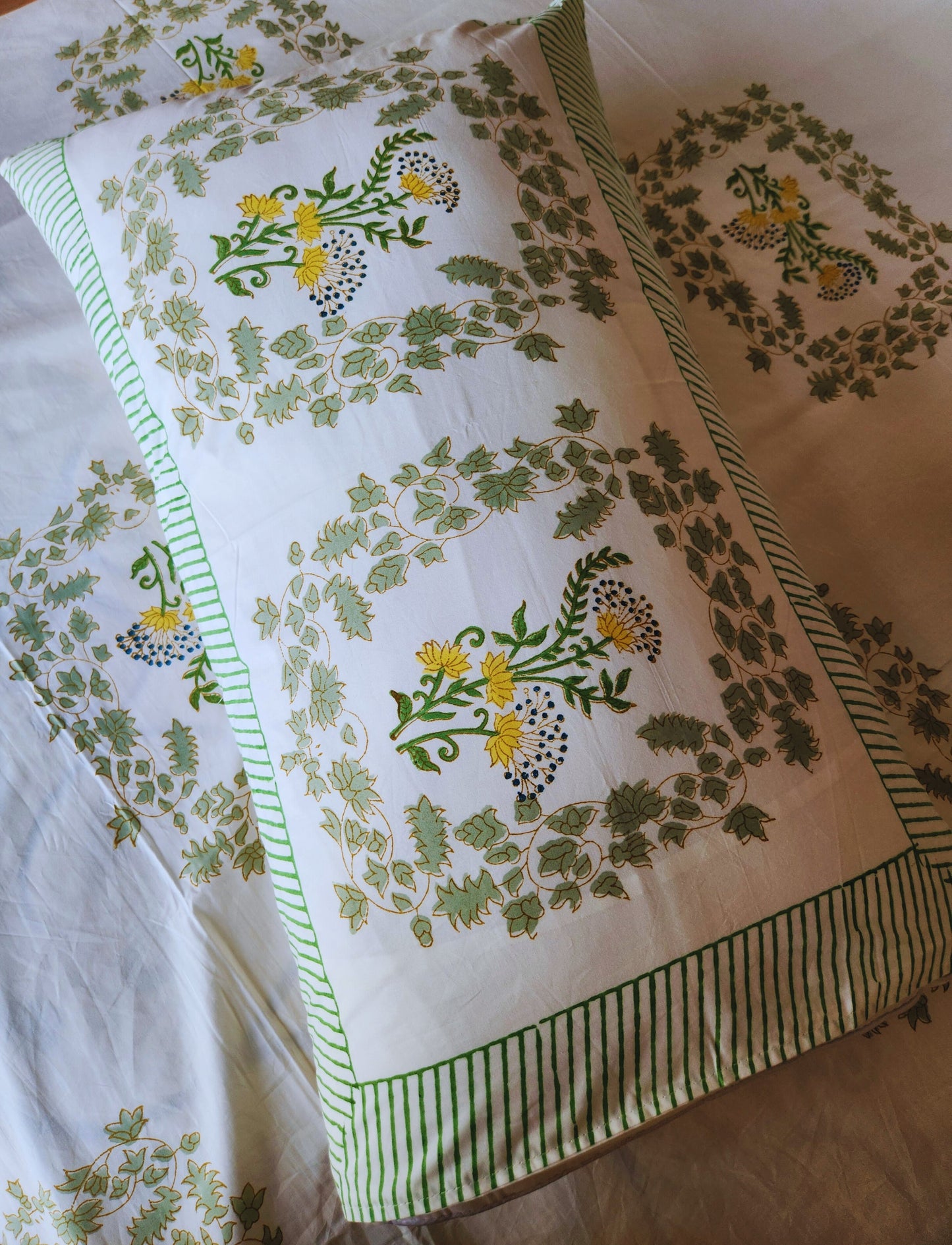 Heritage Block Print 100% Cotton Percale Bedsheet with 2 Pillowcases