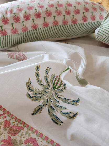 Heritage Block Print 100% Cotton Percale Bedsheet with 2 Pillowcases
