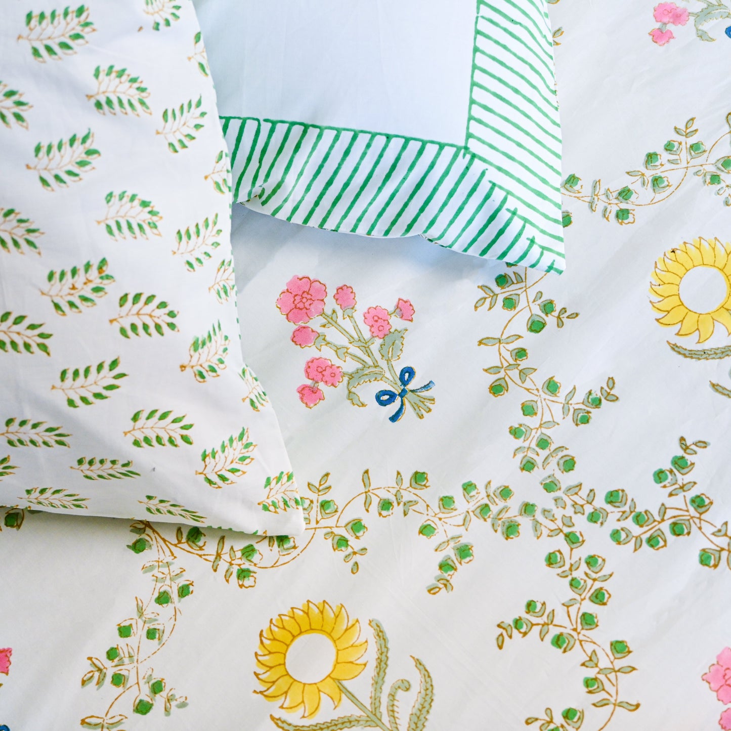 Heritage Block Print 100% Cotton Percale Bedsheet with 2 Pillowcases