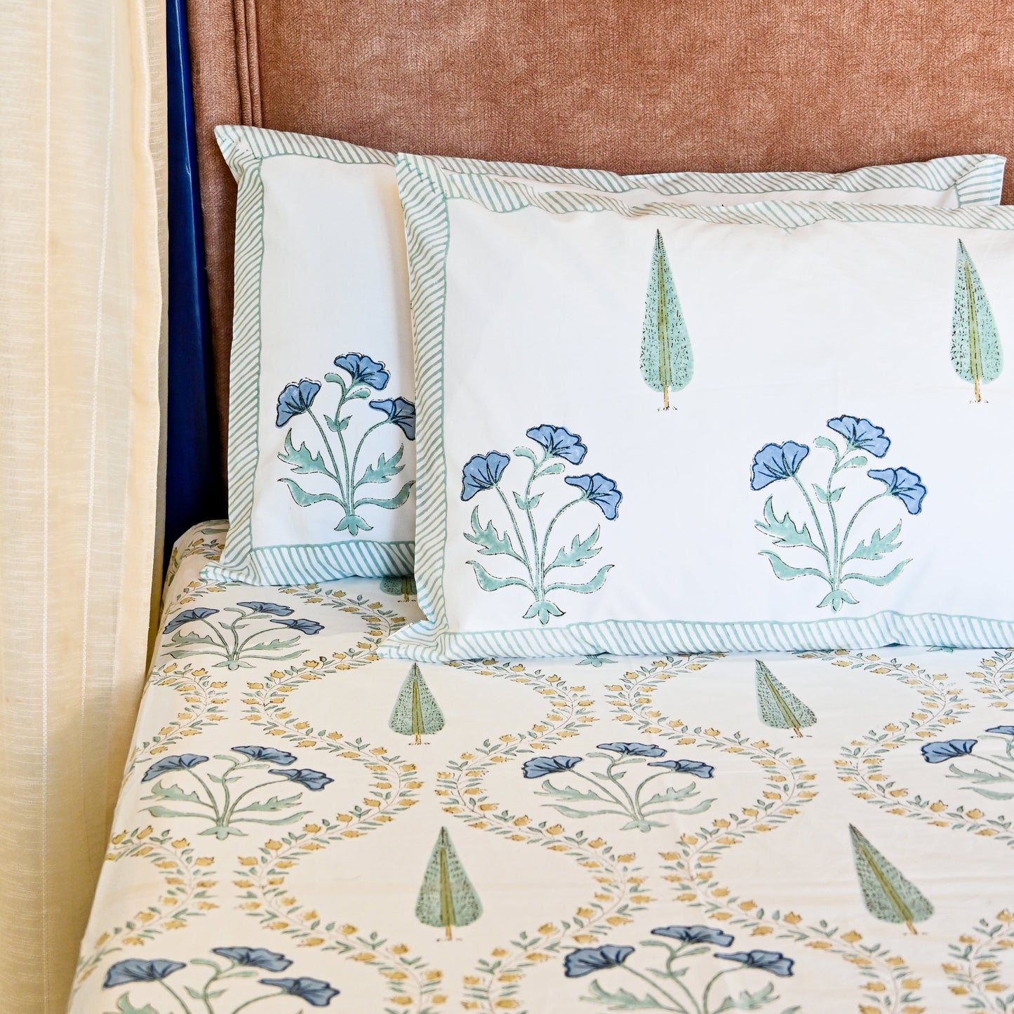 Heritage Block Print 100% Cotton Percale Bedsheet with 2 Pillowcases