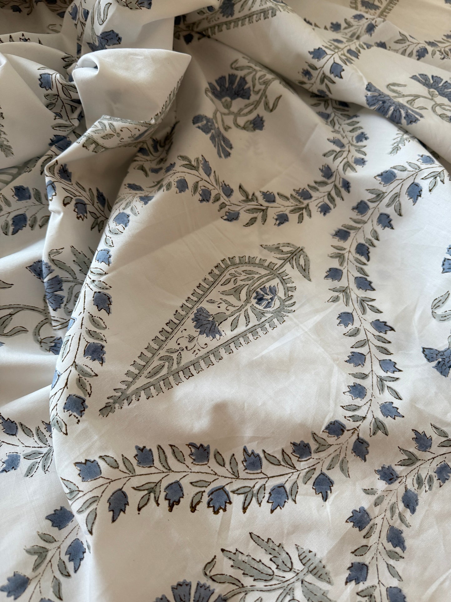 Heritage Block Print 100% Cotton Percale Bedsheet with 2 Pillowcases