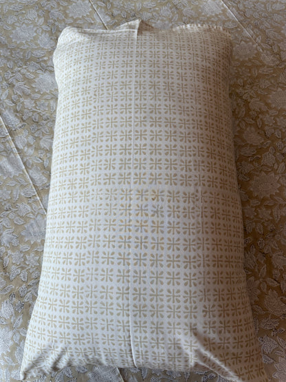 Heritage Block Print 100% Cotton Percale Bedsheet with 2 Pillowcases