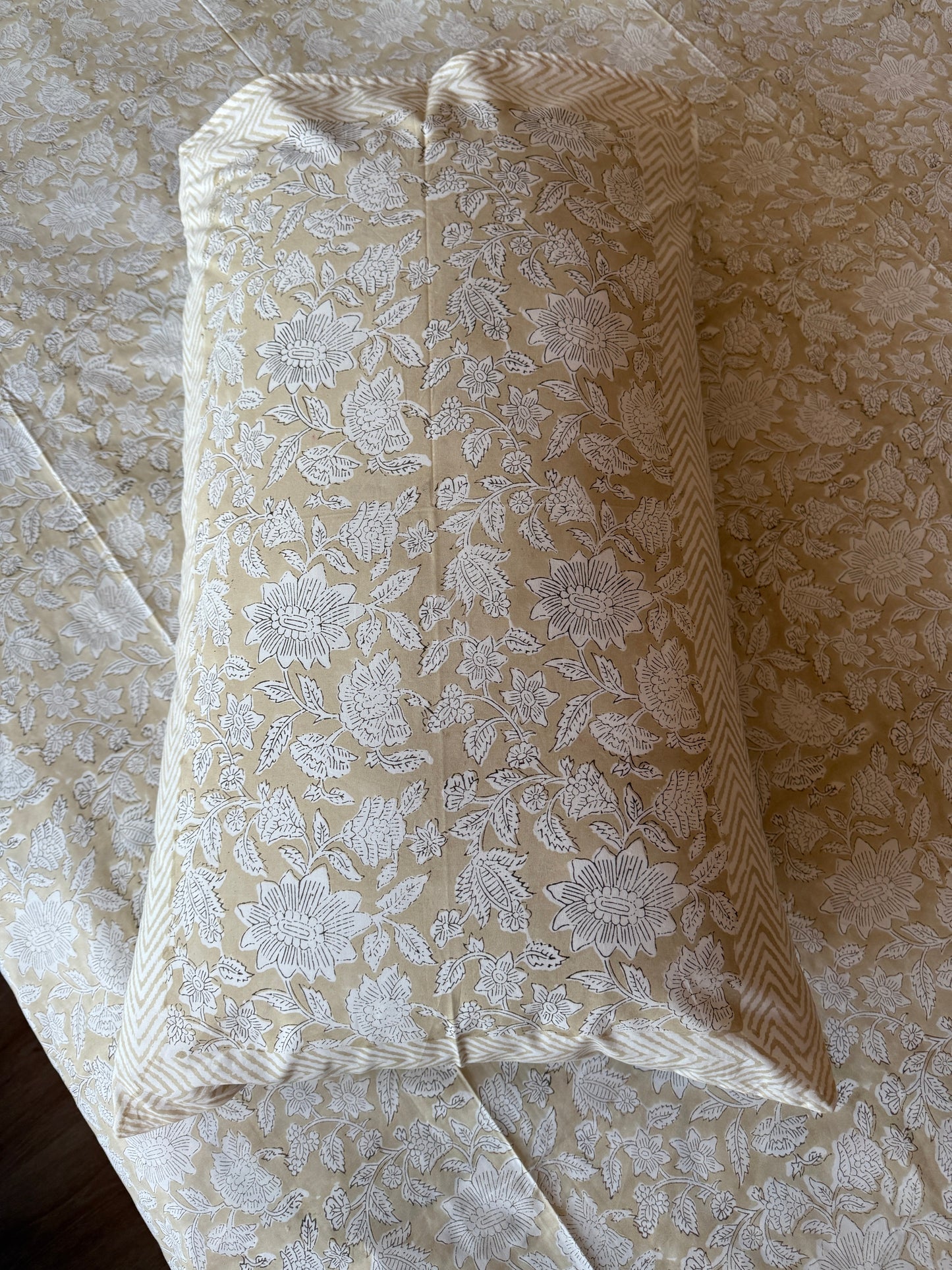 Heritage Block Print 100% Cotton Percale Bedsheet with 2 Pillowcases