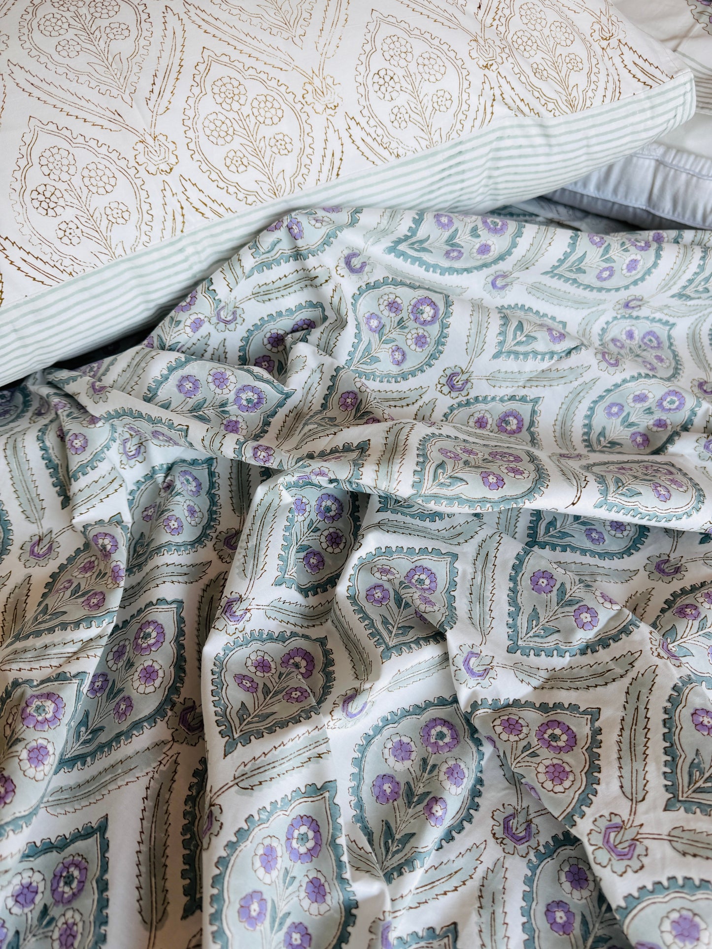 Heritage Block Print 100% Cotton Percale Bedsheet with 2 Pillowcases