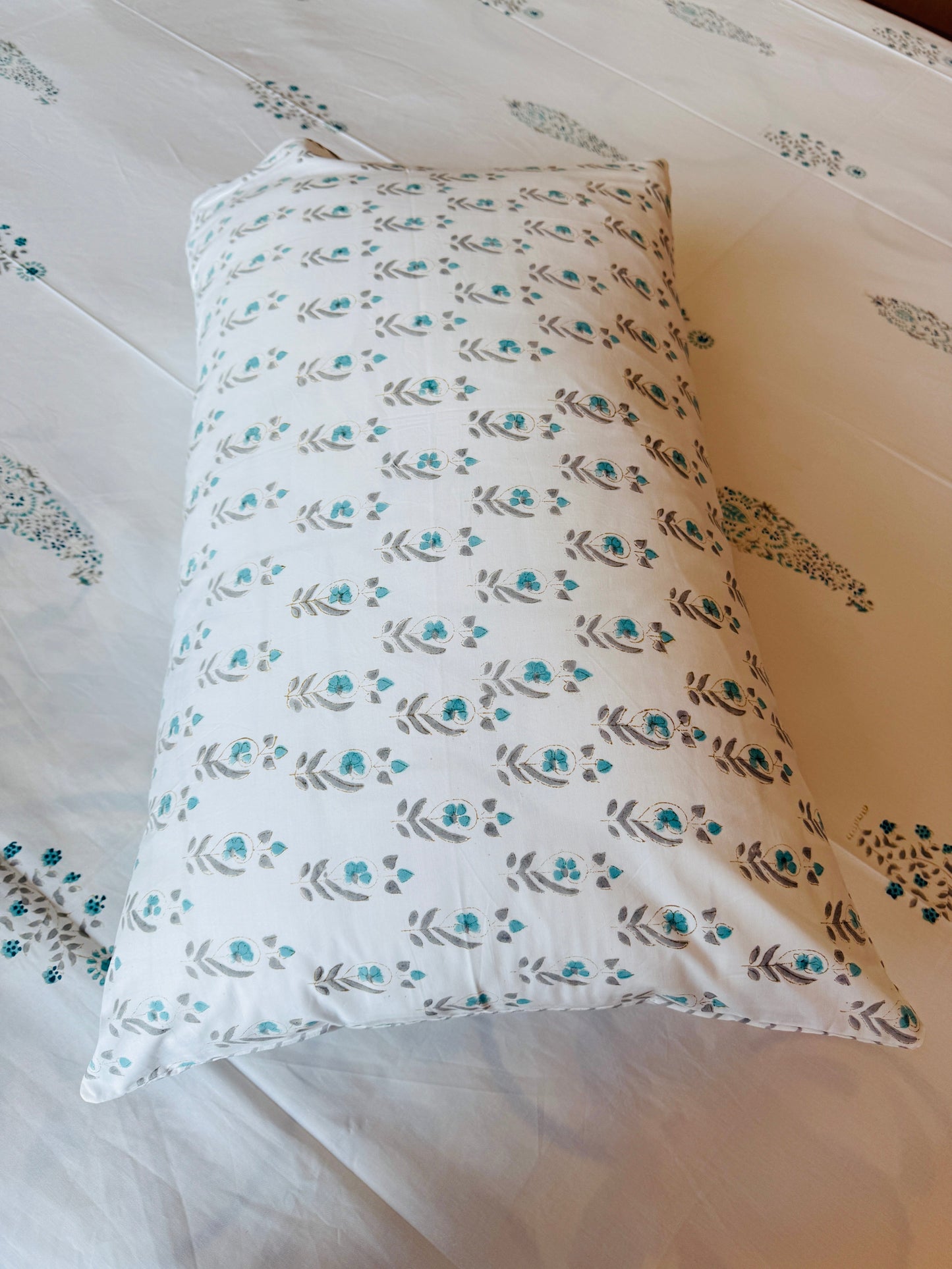 Heritage Block Print 100% Cotton Percale Bedsheet with 2 Pillowcases