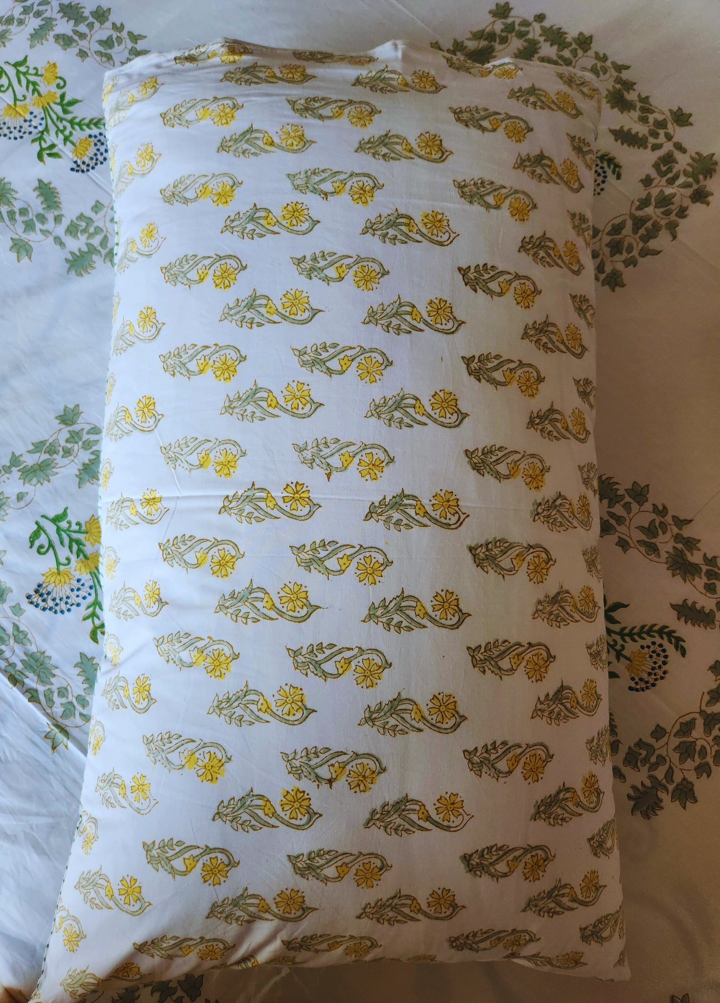 Heritage Block Print 100% Cotton Percale Bedsheet with 2 Pillowcases