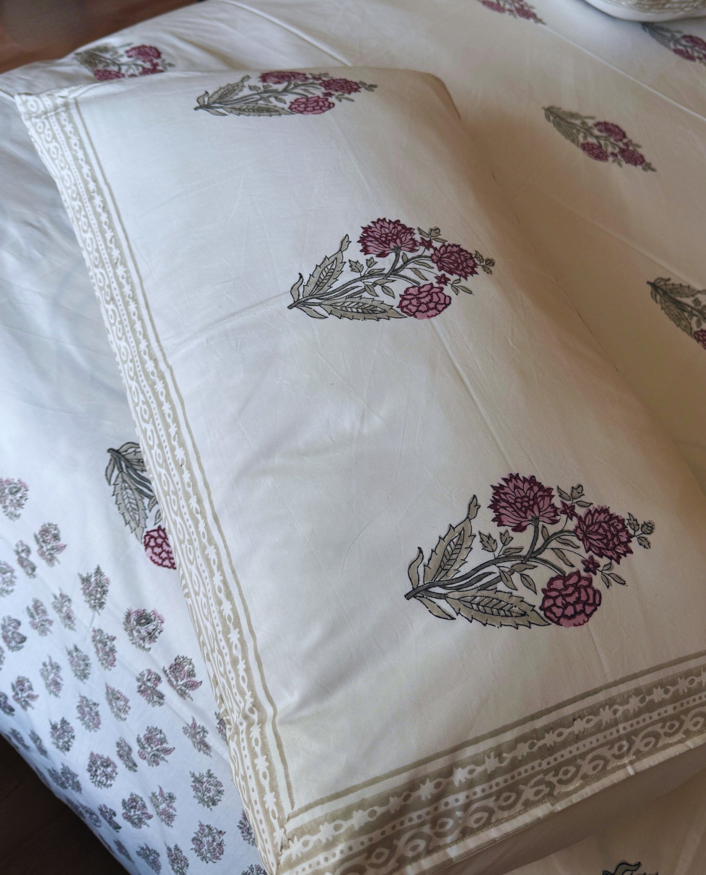Heritage Block Print 100% Cotton Percale Bedsheet with 2 Pillowcases