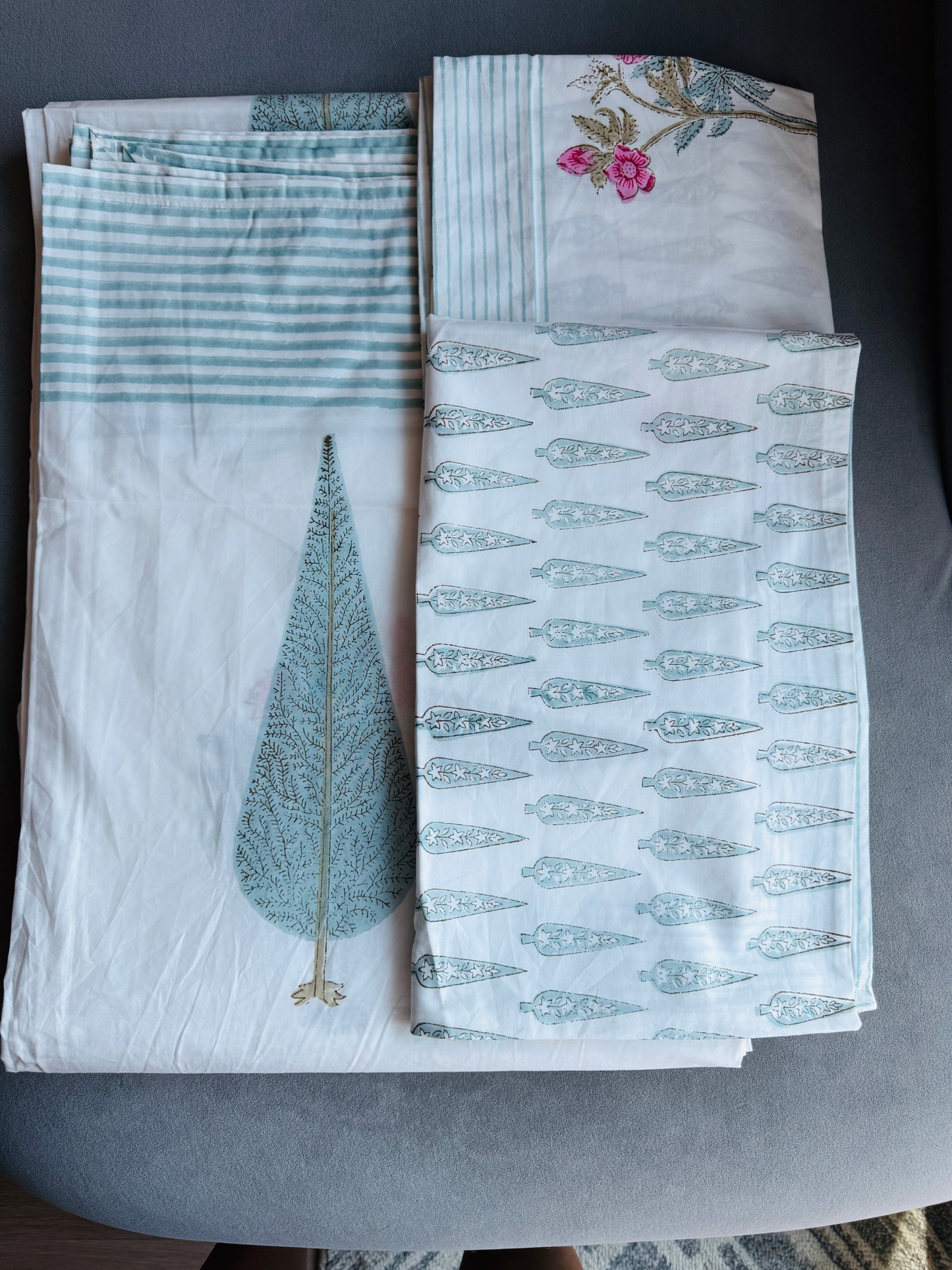 Heritage Block Print 100% Cotton Percale Bedsheet with 2 Pillowcases