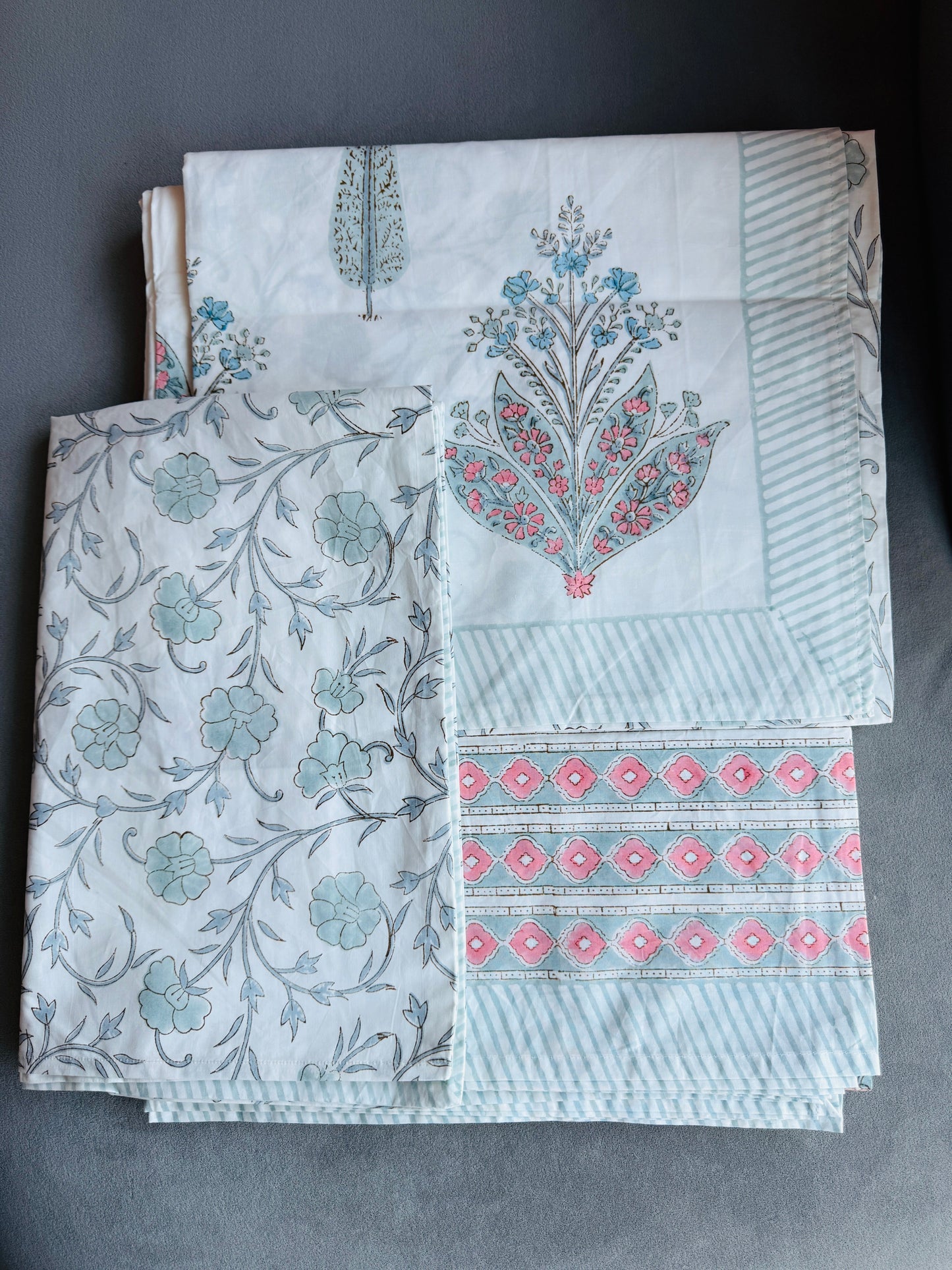 Heritage Block Print 100% Cotton Percale Bedsheet with 2 Pillowcases